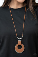 Load image into Gallery viewer, Luxe Crush - Brown