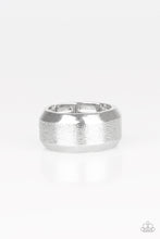 Load image into Gallery viewer, Checkmate Urban Ring
