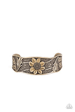 Load image into Gallery viewer, Daisy Paradise - Brass Cuff Bracelet
