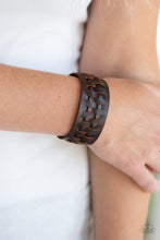 Load image into Gallery viewer, Country Life - Brown Snap Bracelet
