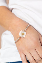 Load image into Gallery viewer, Cottage Season - White Bracelet
