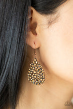 Load image into Gallery viewer, Daydreamy Dazzle - Copper earrings
