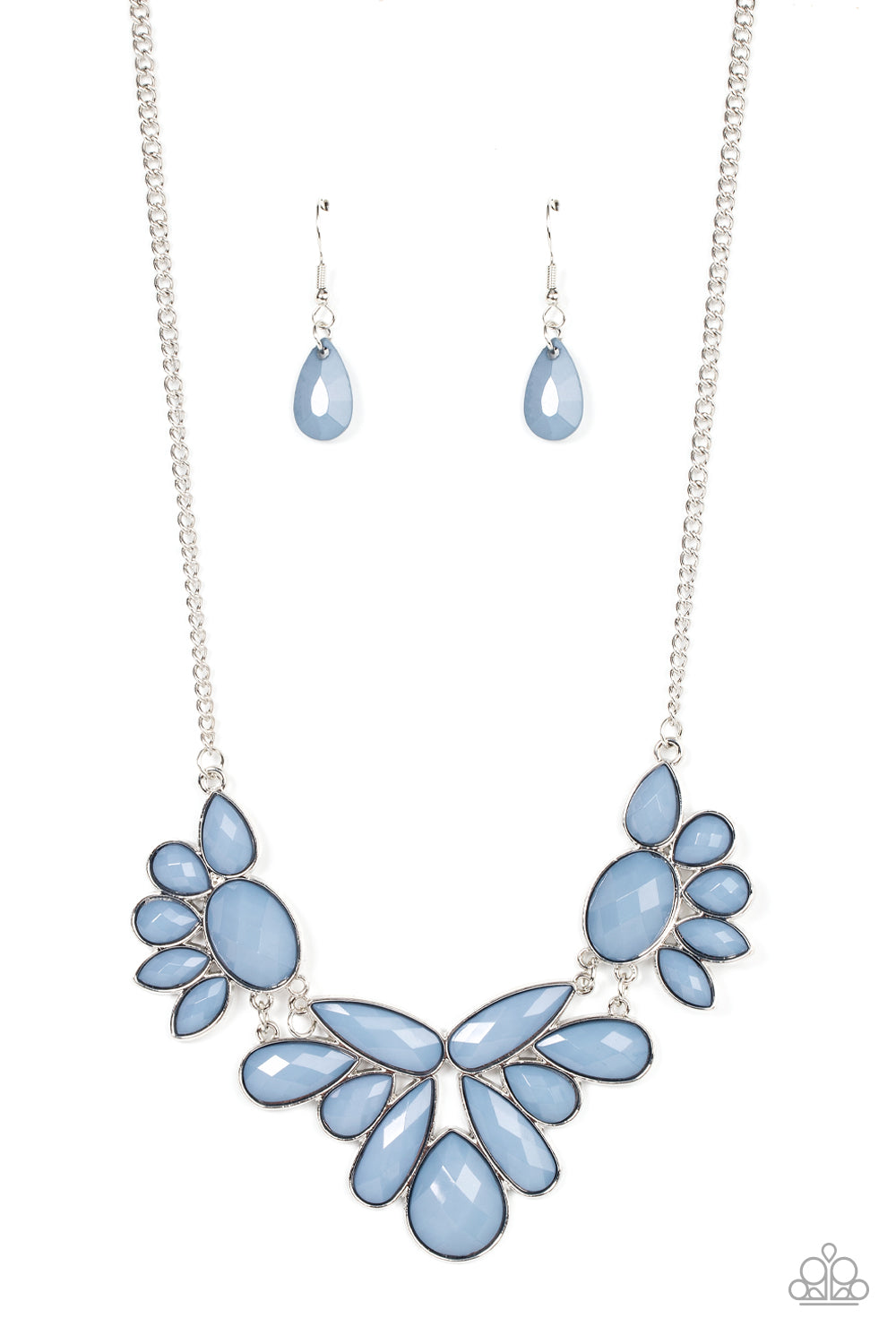 A Passing FAN-cy - Blue Necklace Set